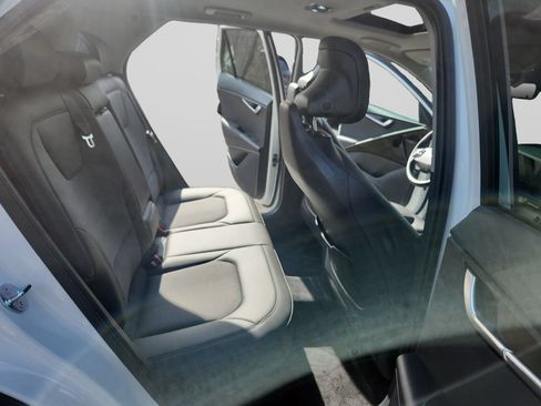 Certified 2025 Kia Niro EX Touring FWD image 18