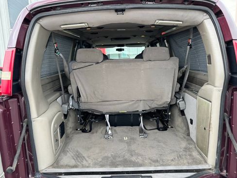 Used 2004 Chevrolet Express 1500 image 8