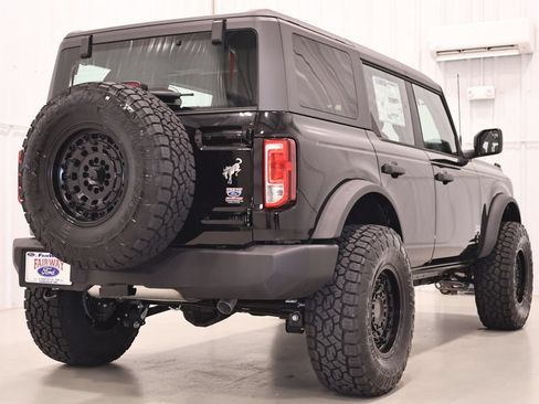 New 2026 Ford Bronco 4-Door AWD/4WD image 9