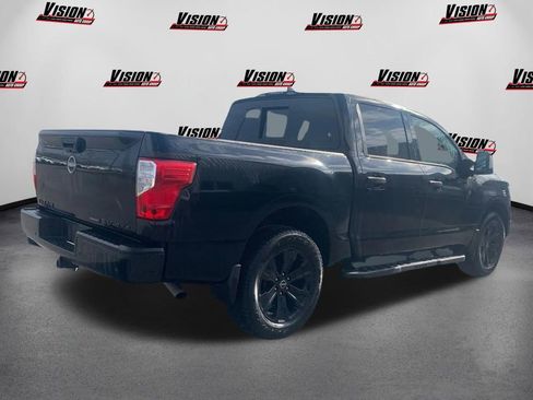 Used 2024 Nissan Titan SV w/ SV Convenience Package image 5