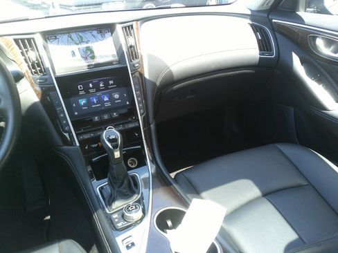 Used 2019 INFINITI Q50 Luxe w/ Essential Package (3.0T Luxe) AWD/4WD image 24