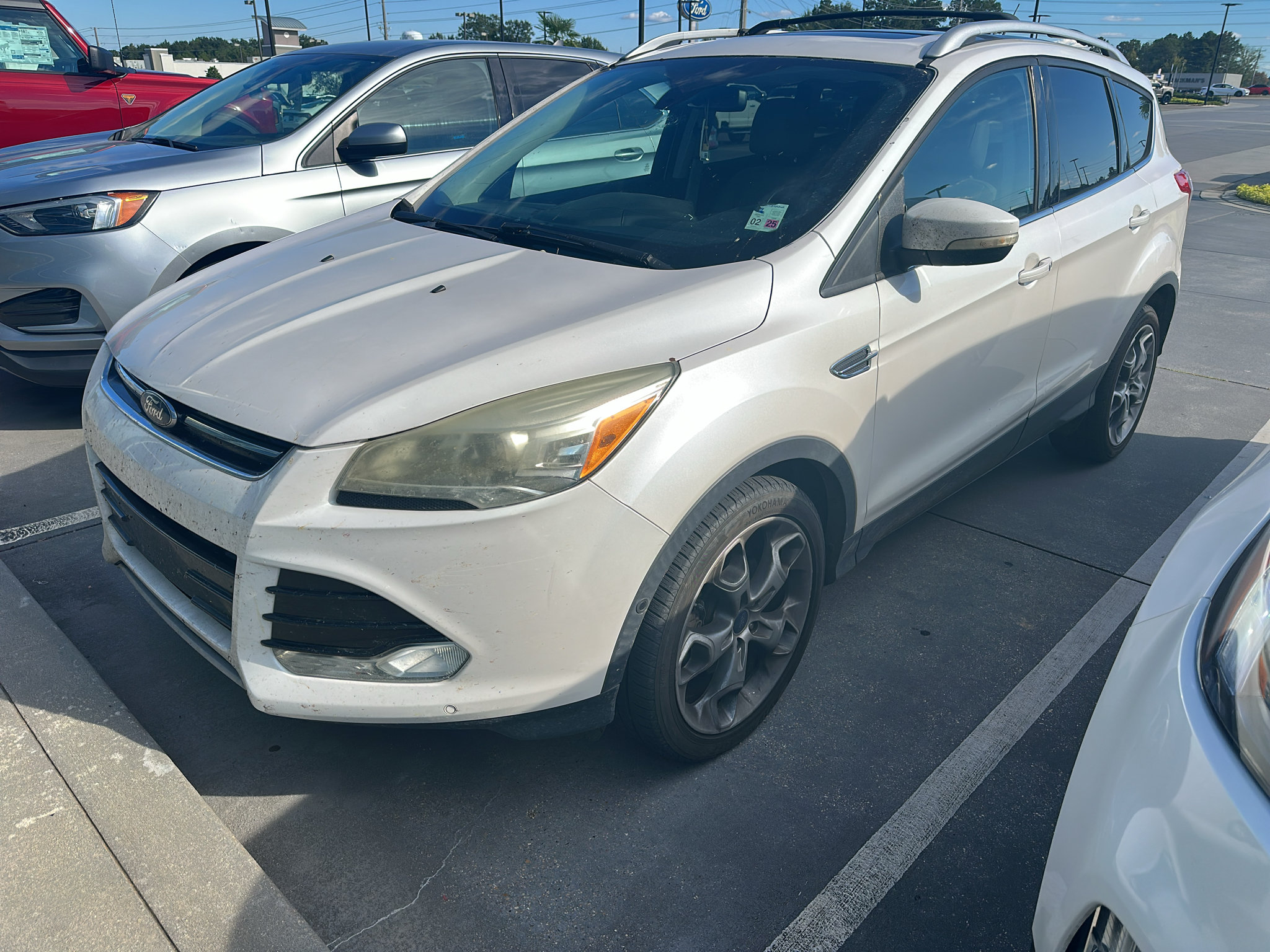 Used 2016 Ford Escape Titanium w/ Equipment Group 301A FWD image 1