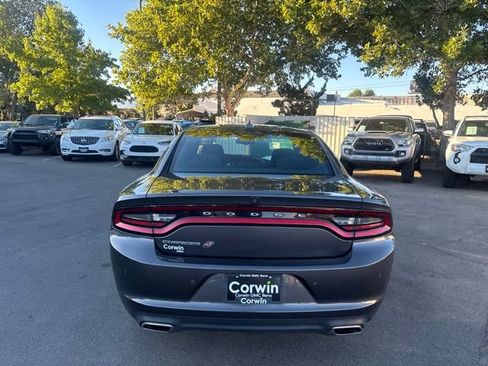 Used 2022 Dodge Charger SXT AWD/4WD image 7