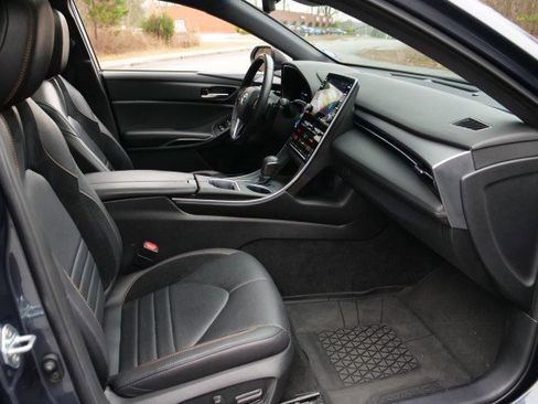 Used 2021 Toyota Avalon XSE image 39