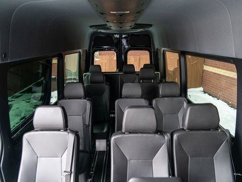 Used 2024 Mercedes-Benz Sprinter 3500 w/ Acoustic Package image 29