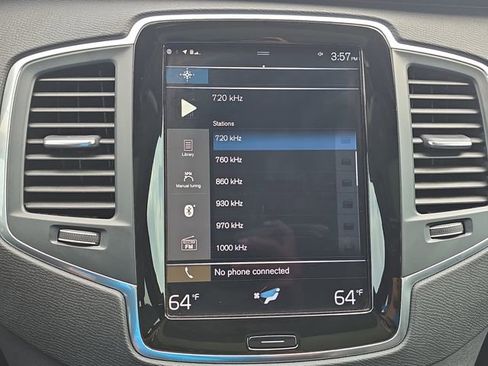 Used 2021 Volvo XC90 T5 Momentum w/ Protection Package Premier FWD image 22