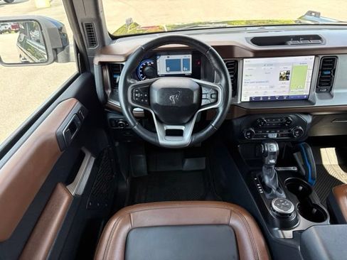 Used 2023 Ford Bronco Outer Banks AWD/4WD image 13