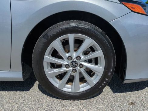 Used 2024 Toyota Camry LE w/ Convenience Package FWD image 11