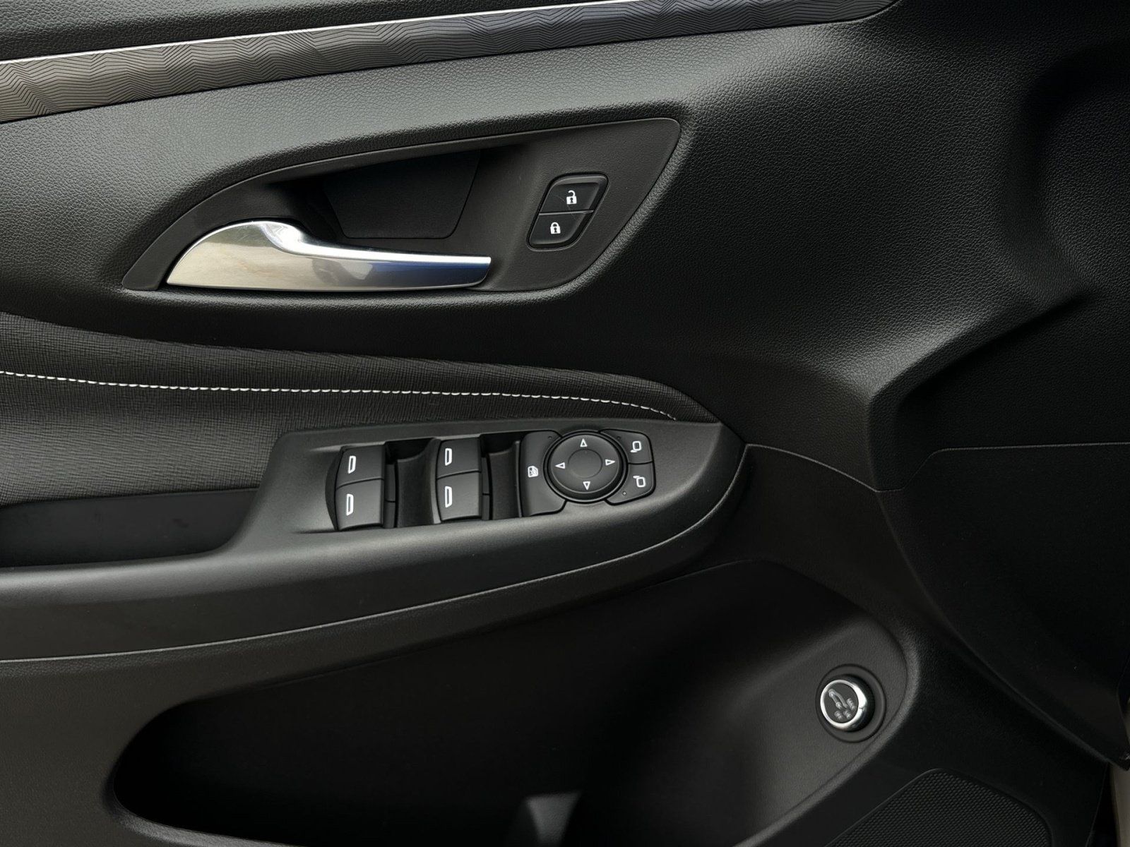 New 2026 Buick Envista Sport Touring w/ Studio Series FWD image 15