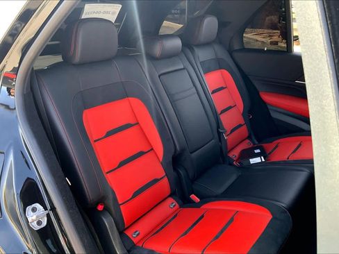 Used 2025 Mercedes-Benz GLE 53 AMG 4MATIC image 19