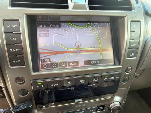 Used 2014 Lexus GX 460 Luxury AWD/4WD image 16