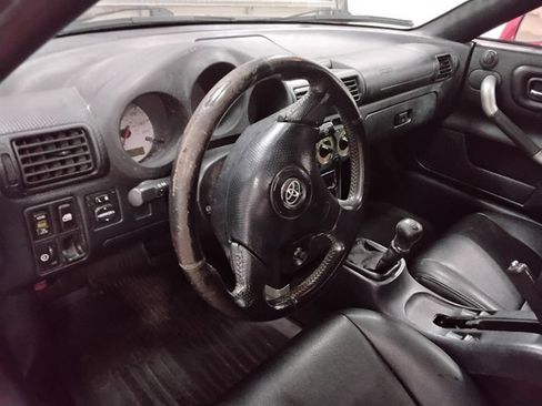 Used 2000 Toyota MR2 image 11