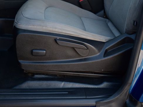 Used 2019 Chevrolet Colorado W/T image 16