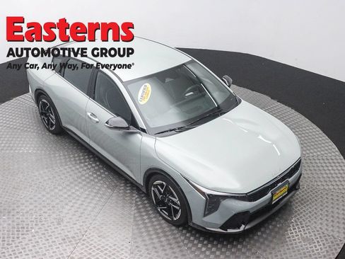 Used 2025 Kia K4 GT-Line FWD image 3