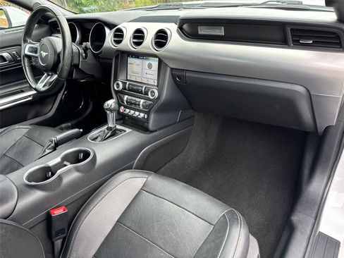 Certified 2019 Ford Mustang GT Premium image 17