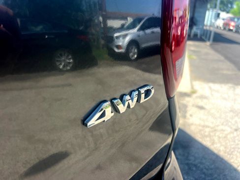 Used 2018 Ford Explorer Limited image 9