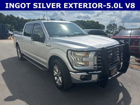 Used 2015 Ford F150 XLT w/ Equipment Group 302A Luxury RWD image 2