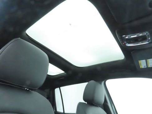 Certified 2025 Mercedes-Benz GLB 250 GLB 250 image 18