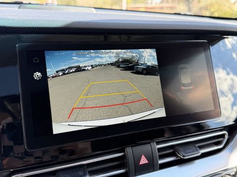 Used 2022 Kia Niro EX Premium w/ Cold Weather Package image 36