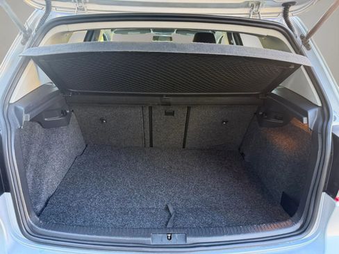 Used 2013 Volkswagen Golf 2.5L Hatchback 4D image 9