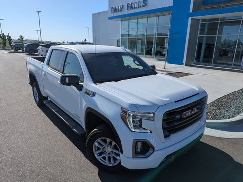 Used 2021 GMC Sierra 1500 AT4 AWD/4WD image 4