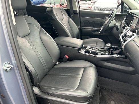 Certified 2023 Kia Sorento SX AWD/4WD image 28
