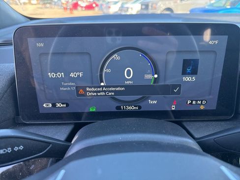 Used 2024 Honda Prologue EX image 7