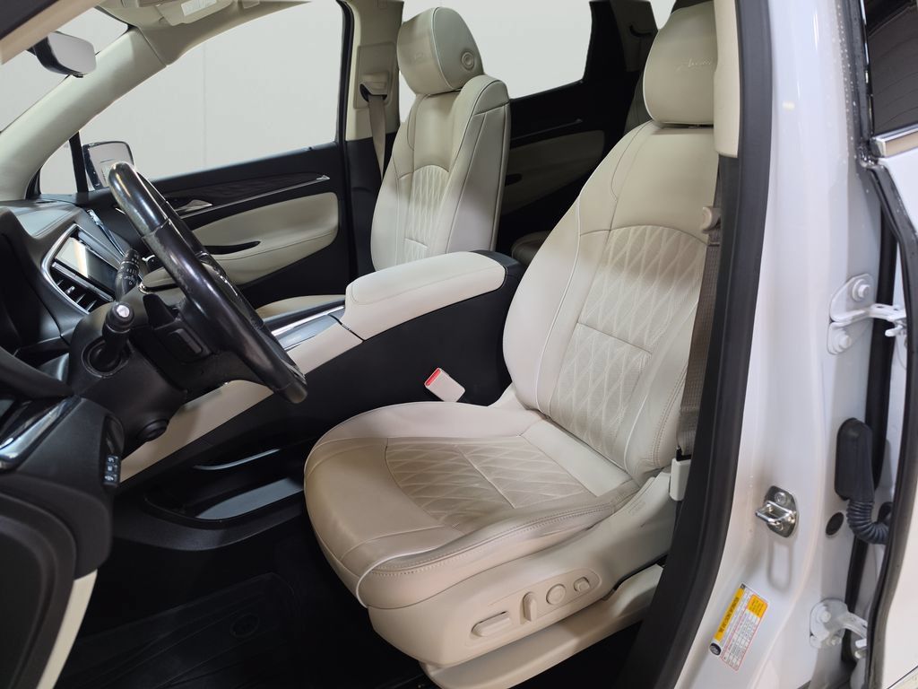 Used 2023 Buick Enclave Avenir w/ Avenir Technology Package AWD/4WD image 12