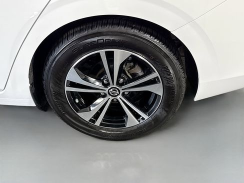 Used 2023 Nissan Sentra SV FWD image 37