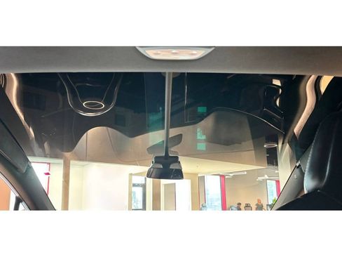 Used 2018 Tesla Model X 75D image 40