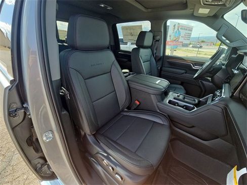 New 2025 GMC Sierra 2500 Denali w/ Technology Package image 17