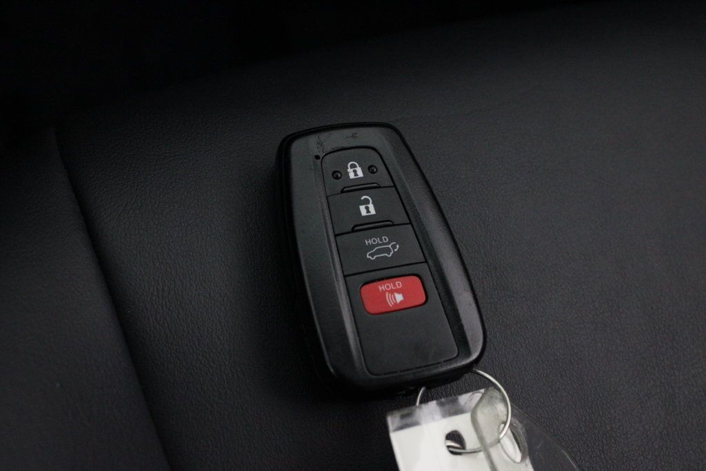 Used 2019 Toyota RAV4 XLE Premium w/ Cold Weather Package FWD image 32