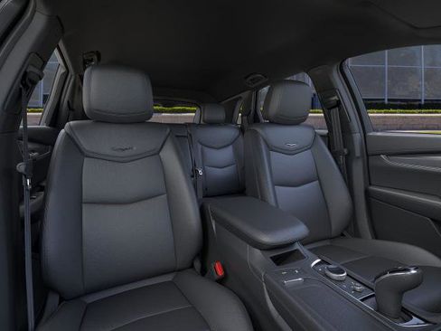 New 2026 Cadillac XT5 Luxury image 16