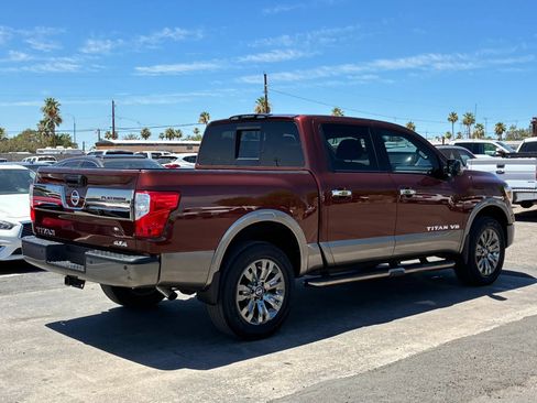 Used 2019 Nissan Titan Platinum Reserve AWD/4WD image 9