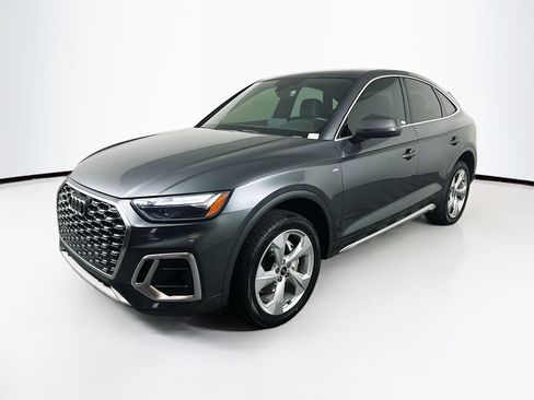 Used 2021 Audi Q5 2.0T Premium w/ Convenience Package image 3