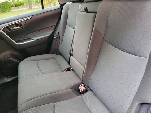 Used 2025 Toyota RAV4 XLE FWD image 11