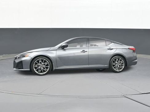 Used 2023 Nissan Altima 2.0 SR image 58