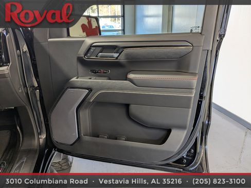 Used 2023 GMC Sierra 1500 AT4X image 7