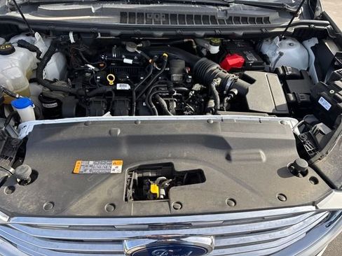 Used 2020 Ford Edge SE image 22