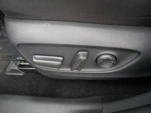Certified 2025 Toyota RAV4 XLE AWD/4WD image 15
