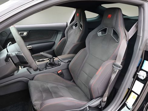 Used 2018 Ford Mustang Shelby GT350R w/ GT350R Equipment Group 920A image 11