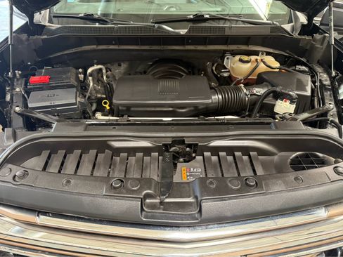 Used 2022 Chevrolet Silverado 1500 High Country w/ Z71 Off-Road Package AWD/4WD image 12