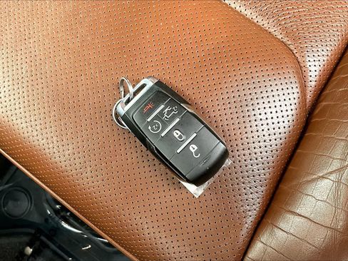 Used 2022 RAM 1500 Limited w/ Body-Colour Bumper Group image 20