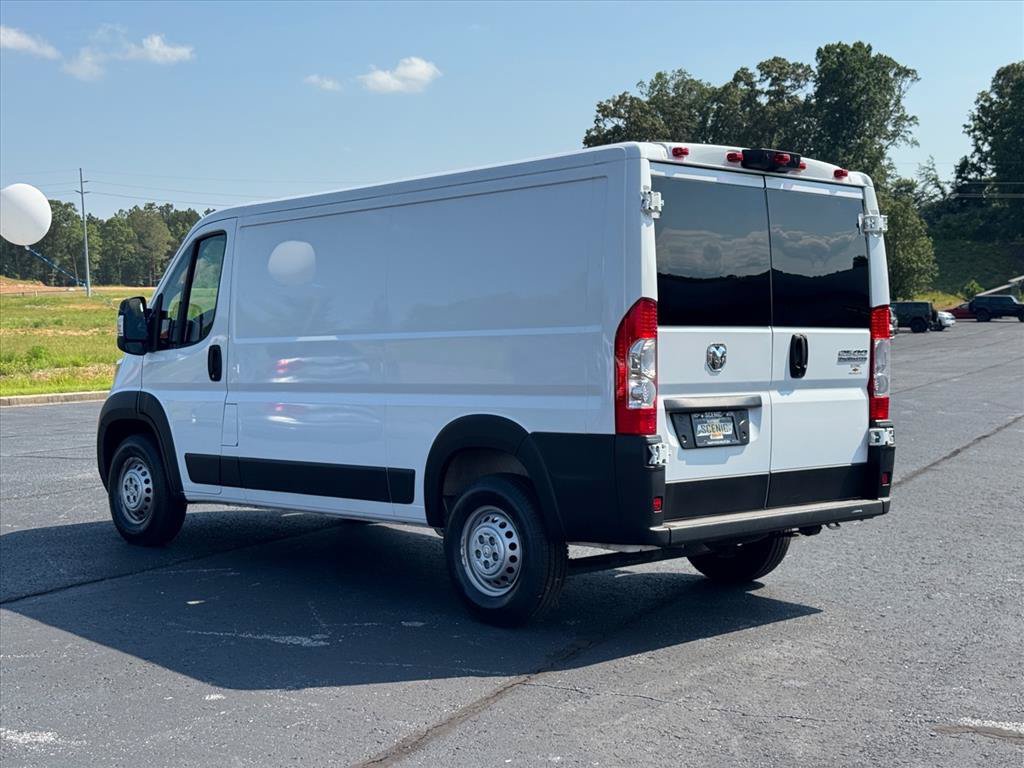 Used 2025 RAM ProMaster 2500 w/ U-Haul Equipment Group FWD image 5