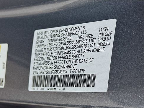 Certified 2025 Honda Pilot TrailSport image 32