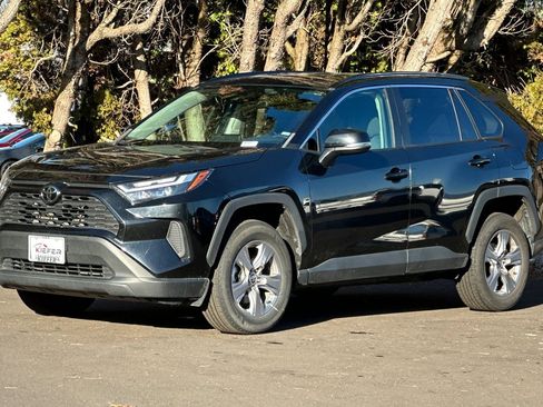 Used 2023 Toyota RAV4 XLE image 8