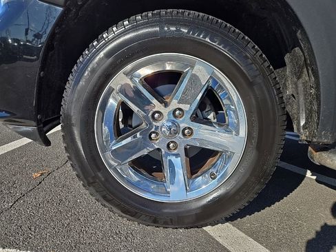 Used 2014 RAM 1500 Express image 9