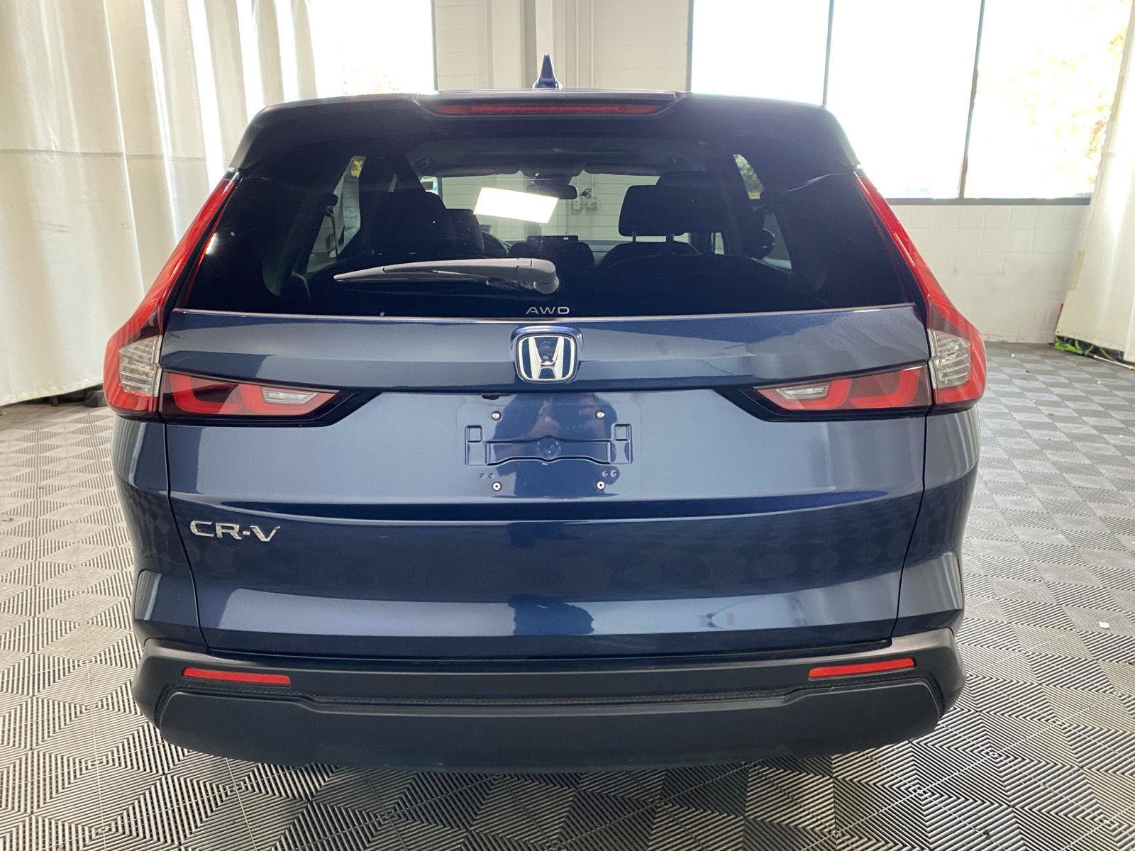 Used 2025 Honda CR-V EX image 6