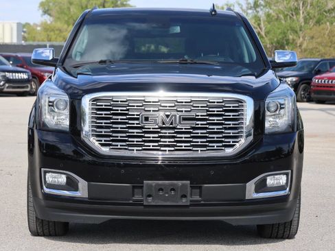 Used 2019 GMC Yukon XL Denali w/ Denali Ultimate Package AWD/4WD image 5