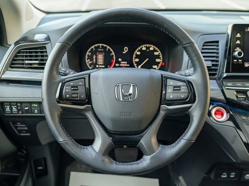 Used 2025 Honda Odyssey Elite image 42